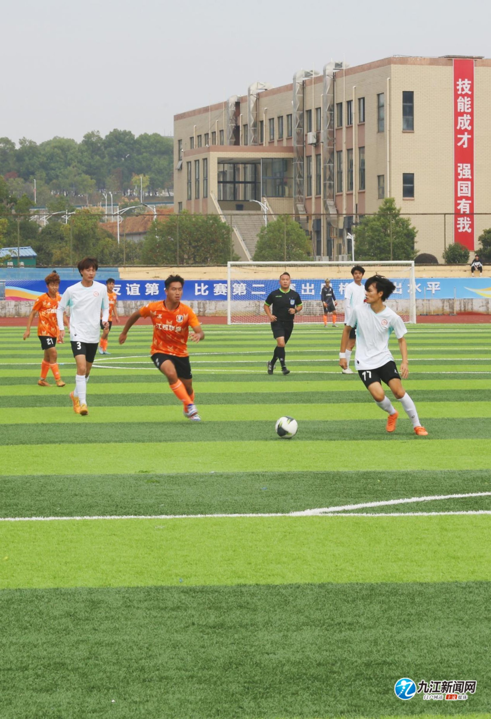 成了关键任 成了关键任